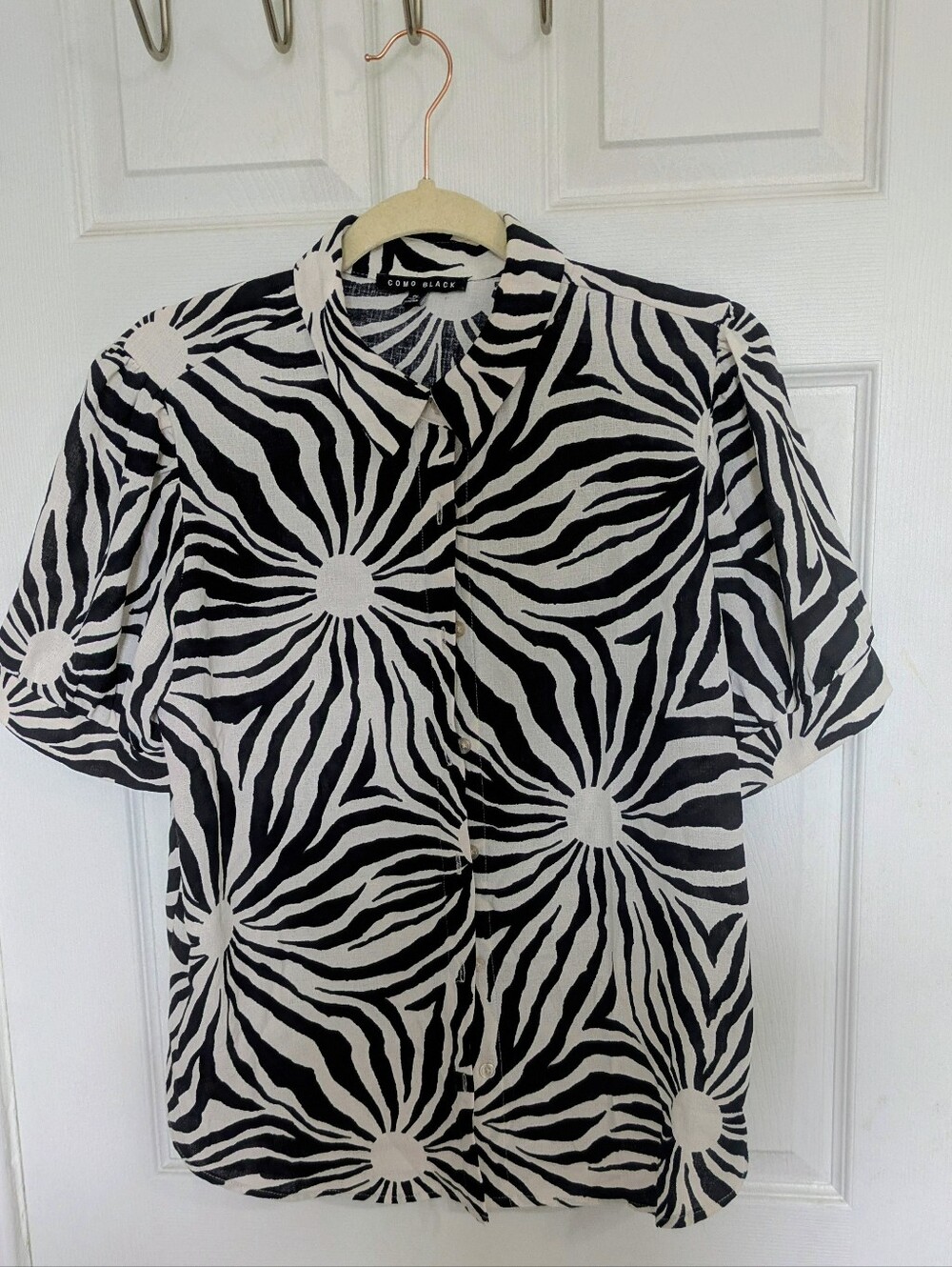 Black & White Printed Short-Sleeve Shirt